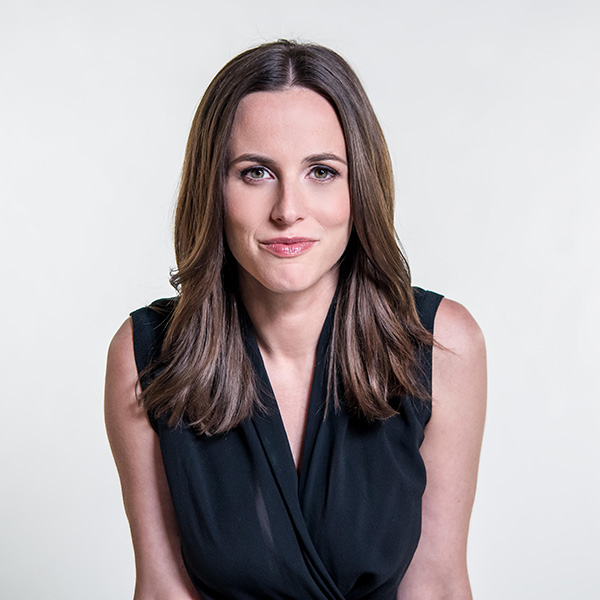Alicia Menendez: What'S That On Her Forehead?! A Doctor'S Analysis! - xmy1a4m