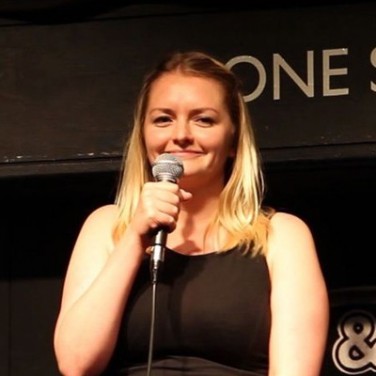 My Vagina Tried To Kill Me Comedian Amy Vreeke: Laughter Is The Best Medicine for Endo