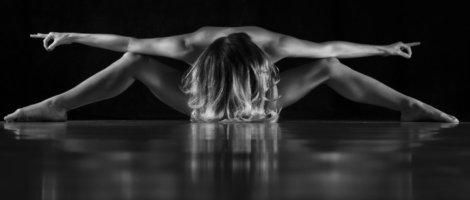 This Pilates Instructor Developed Her Own Endometriosis-Friendly Workout